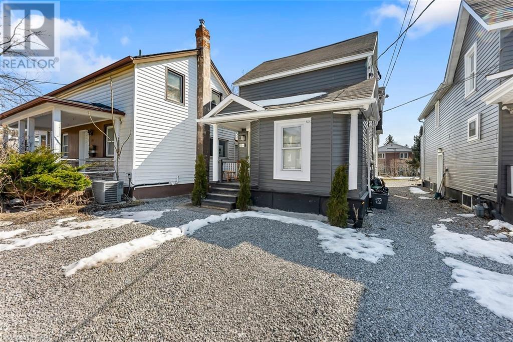 30 - 30 1/2 Division Street, St. Catharines, Ontario  L2R 3G2 - Photo 2 - 40547886