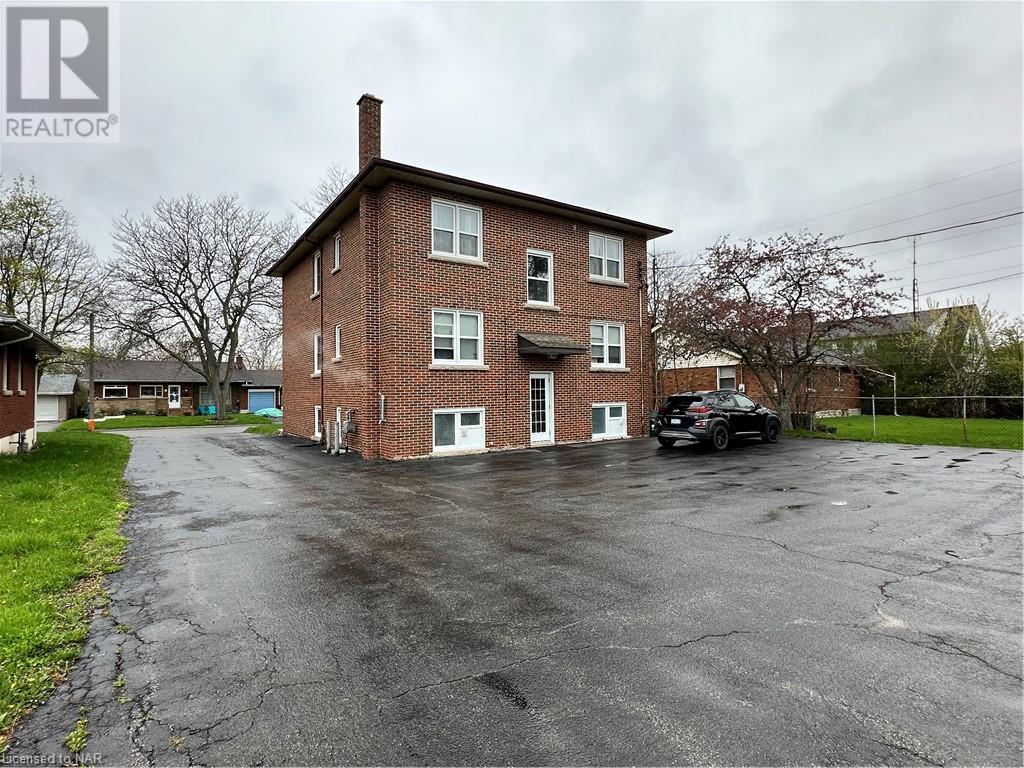 Unit#2  9 Masterson Drive, St. Catharines, Ontario  L2T 3N9 - Photo 15 - 40578248