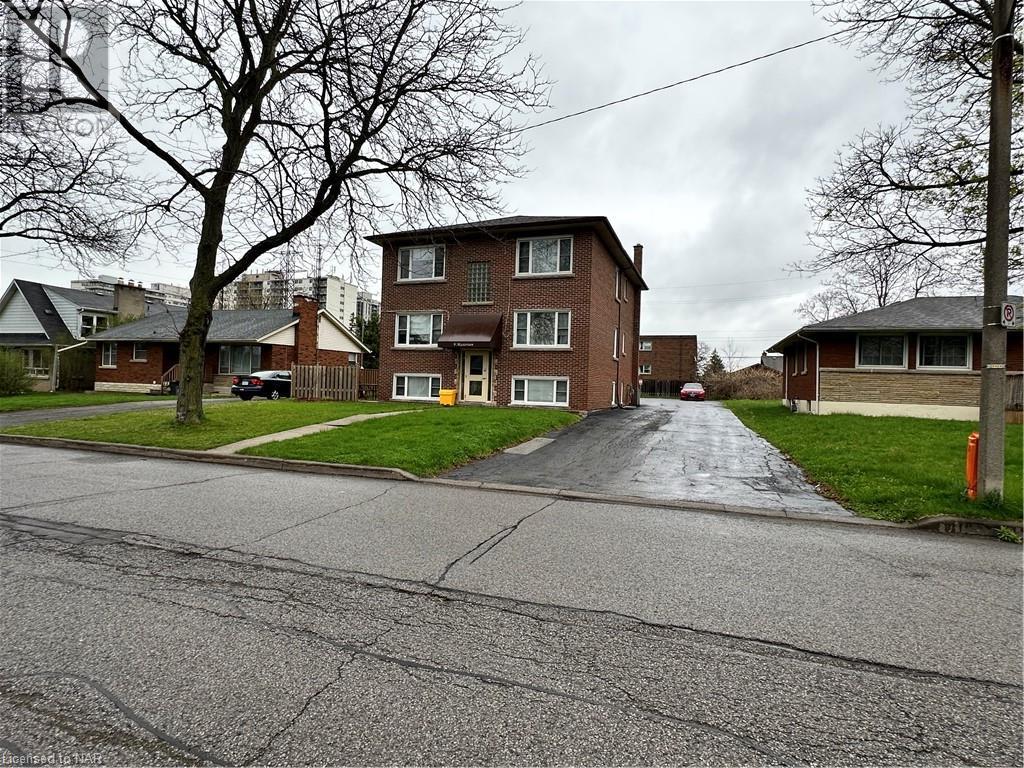 Unit#2  9 Masterson Drive, St. Catharines, Ontario  L2T 3N9 - Photo 2 - 40578248