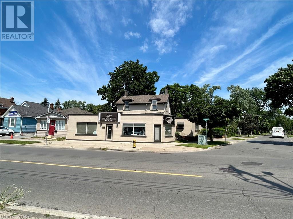 121 Welland Avenue, St. Catharines, Ontario  L2R 2N4 - Photo 2 - 40615416